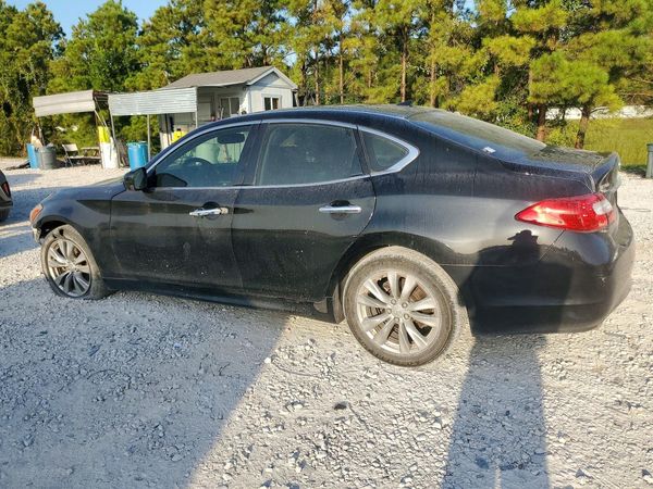2012 INFINITI M37