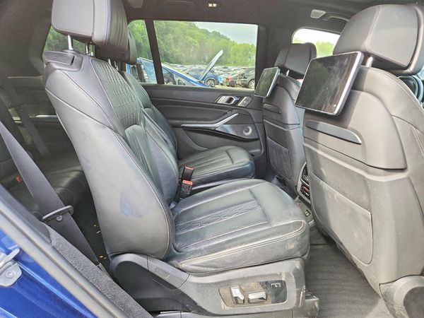 2020 BMW X7