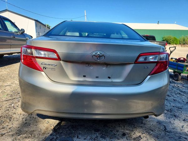 2014 TOYOTA CAMRY — DIRR