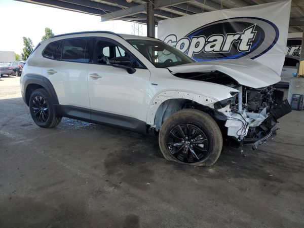 2025 MAZDA CX-50 Premium