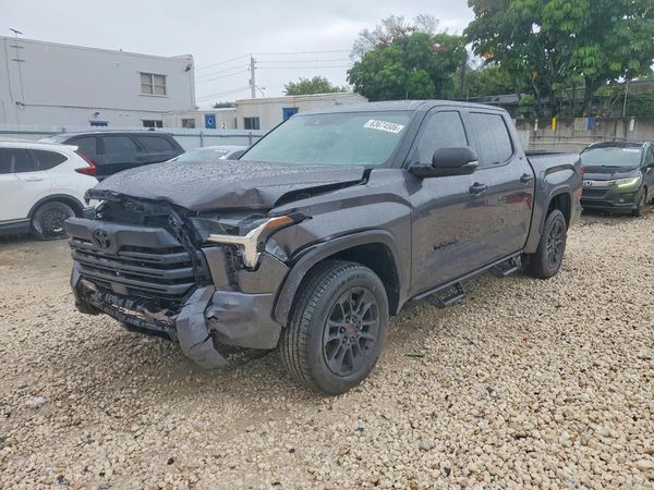 2025 TOYOTA TUNDRA