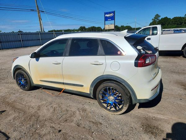 2017 KIA NIRO