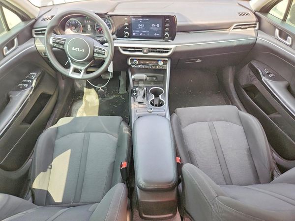2022 KIA K5 LX
