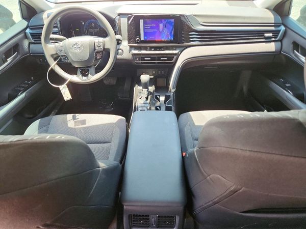2025 TOYOTA CAMRY