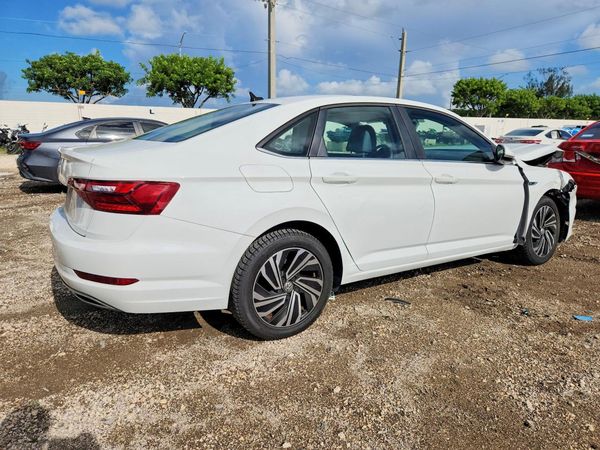 2021 VOLKSWAGEN JETTA