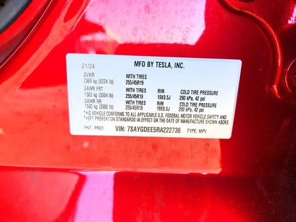 2024 TESLA MODEL Y