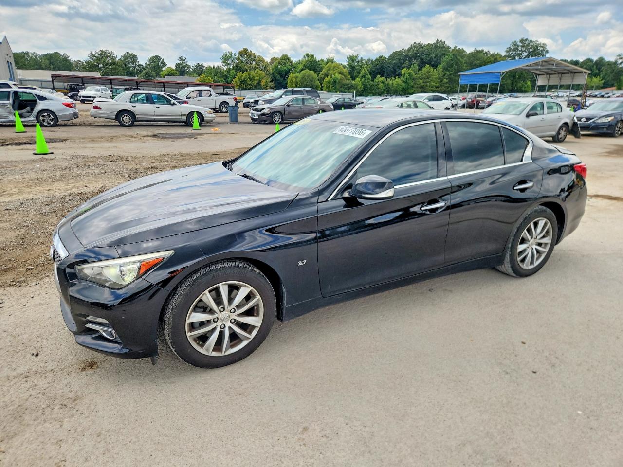 2015 INFINITI Q50