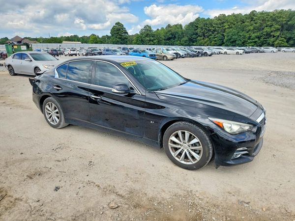 2015 INFINITI Q50