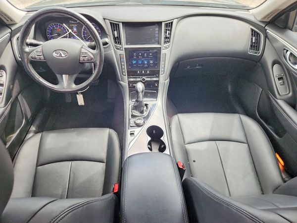 2015 INFINITI Q50