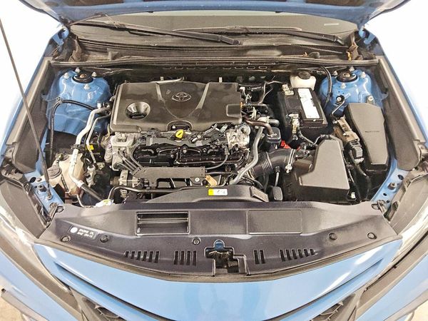 2023 TOYOTA CAMRY SE — Engine bay