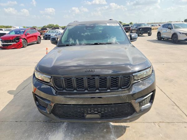 2023 JEEP GRAND CHEROKEE Laredo, Altitude