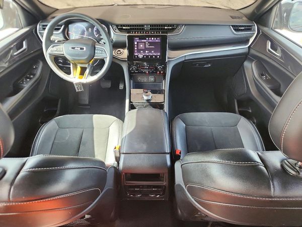 2023 JEEP GRAND CHEROKEE Laredo, Altitude