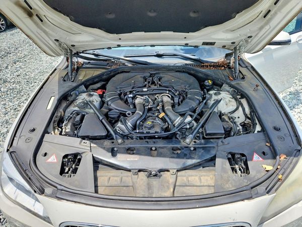 2014 BMW 750 750Li/Alpina B7