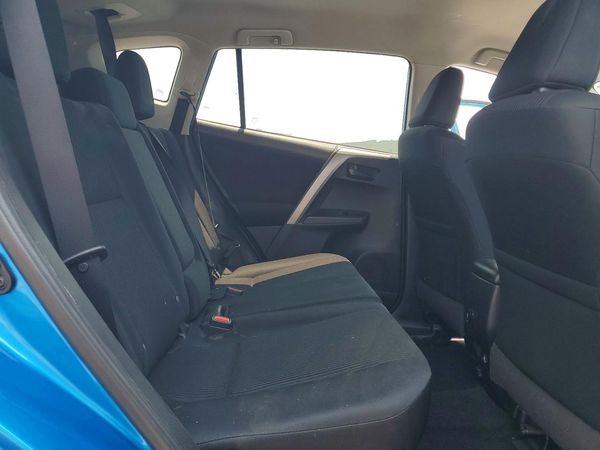 2017 TOYOTA RAV4 LE