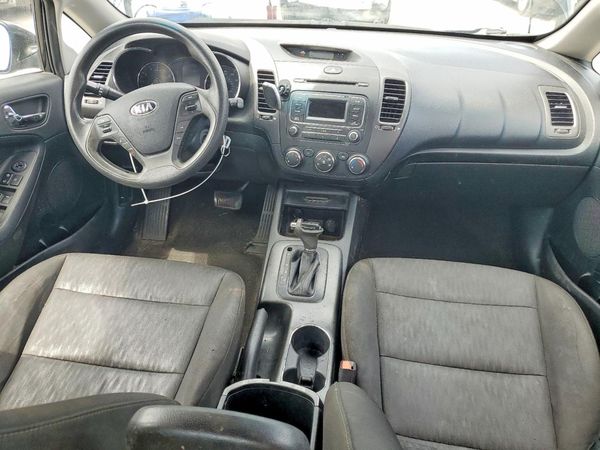 2016 KIA FORTE GL (Middle-Low Grade)