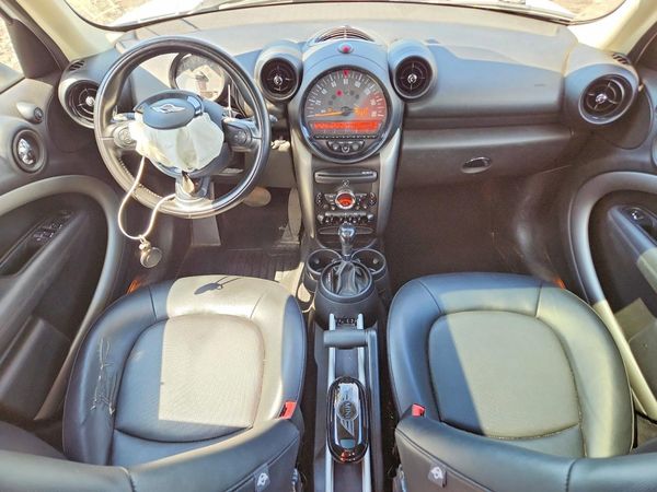 2016 MINI COOPER