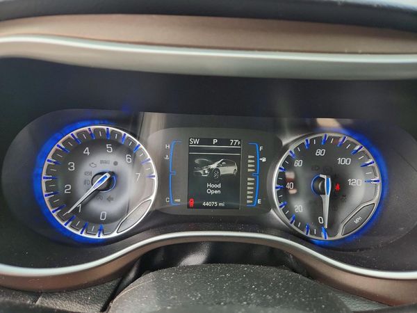 2017 CHRYSLER PACIFICA