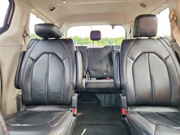 2017 CHRYSLER PACIFICA