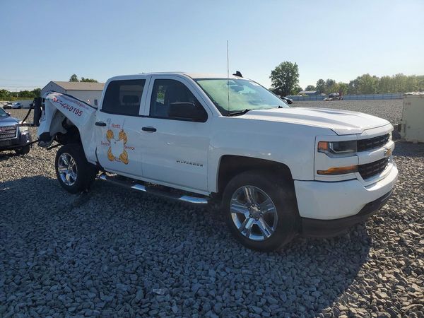 2018 CHEVROLET SILVERADO Custom