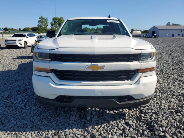 2018 CHEVROLET SILVERADO Custom