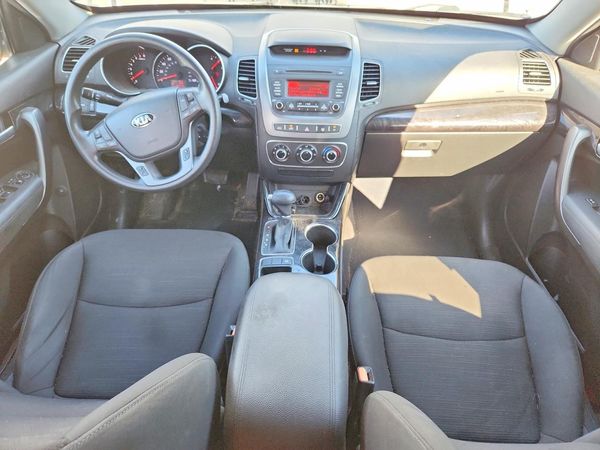 2014 KIA SORENTO Base/ LX