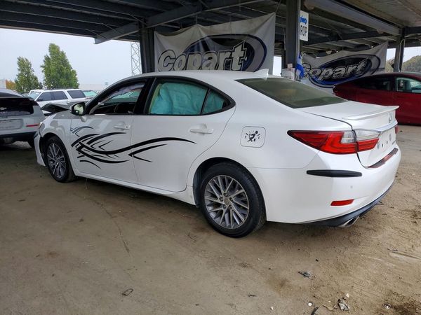 2016 LEXUS ES
