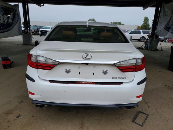 2016 LEXUS ES