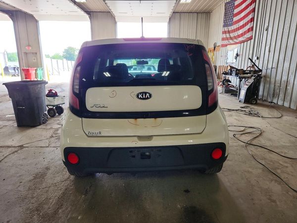 2019 KIA SOUL Base