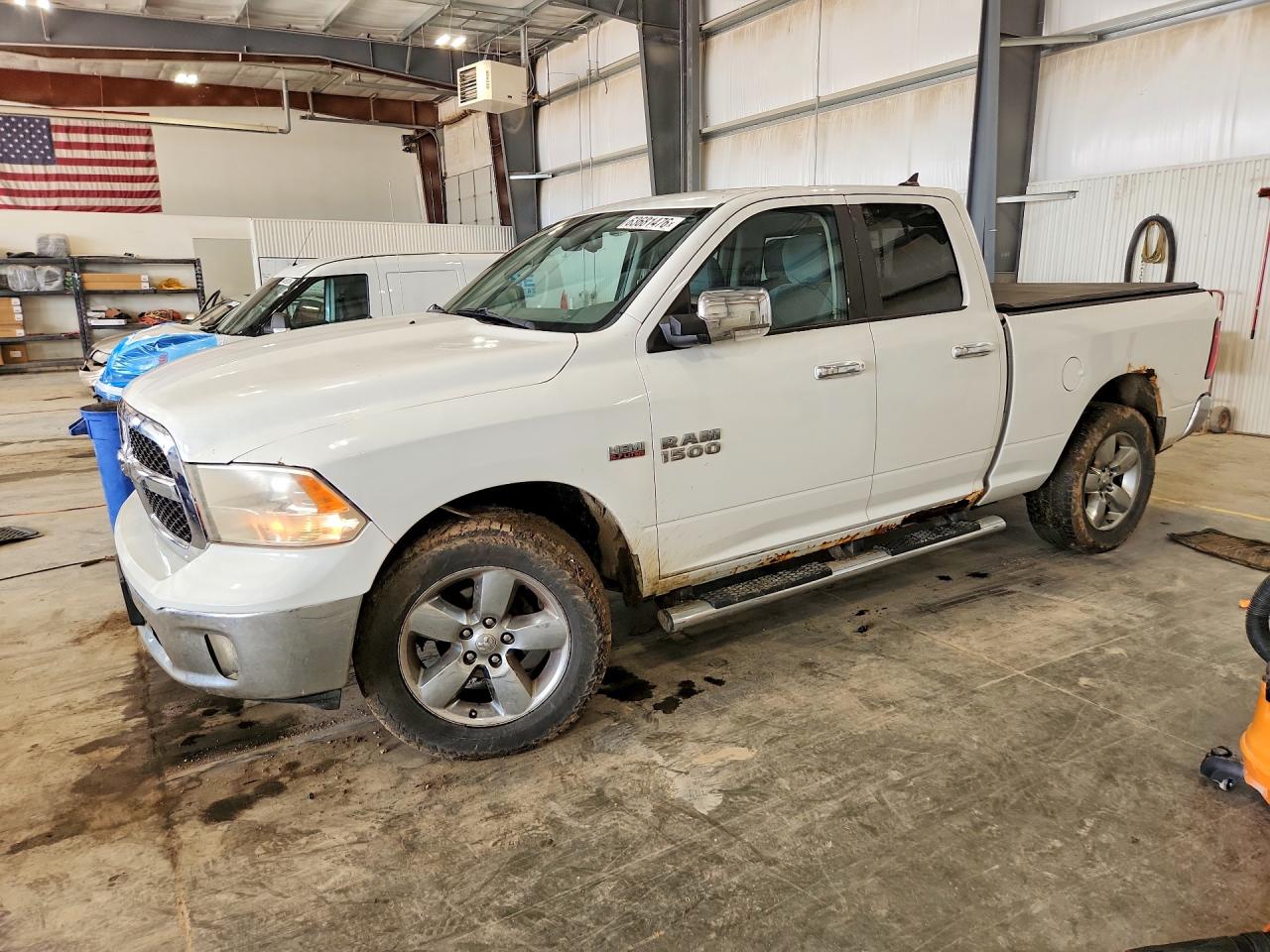 2013 RAM 1500 SLT QUAD CAB 4X4