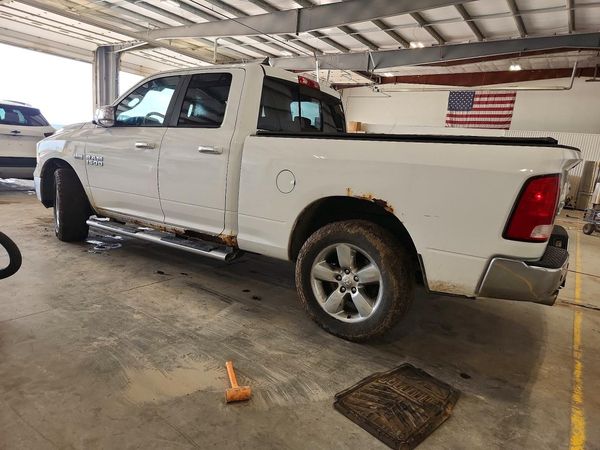2013 RAM 1500 SLT QUAD CAB 4X4