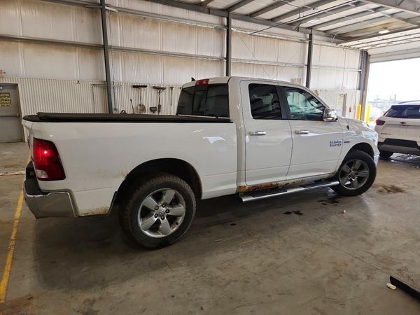 2013 RAM 1500 SLT QUAD CAB 4X4