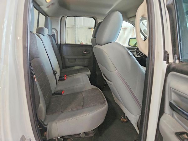 2013 RAM 1500 SLT QUAD CAB 4X4