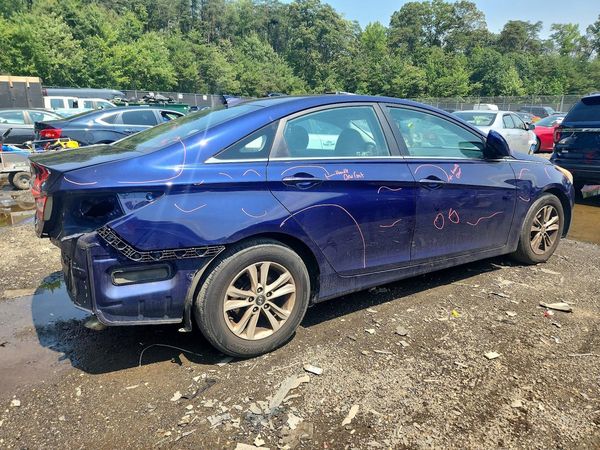 2013 HYUNDAI SONATA GLS/ GLS Popular