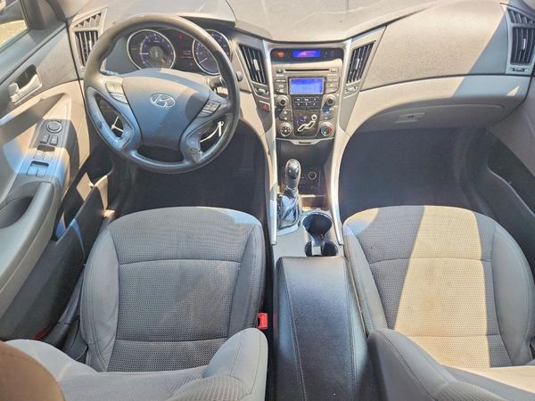2013 HYUNDAI SONATA GLS/ GLS Popular