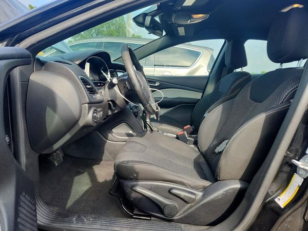 2016 DODGE DART SXT