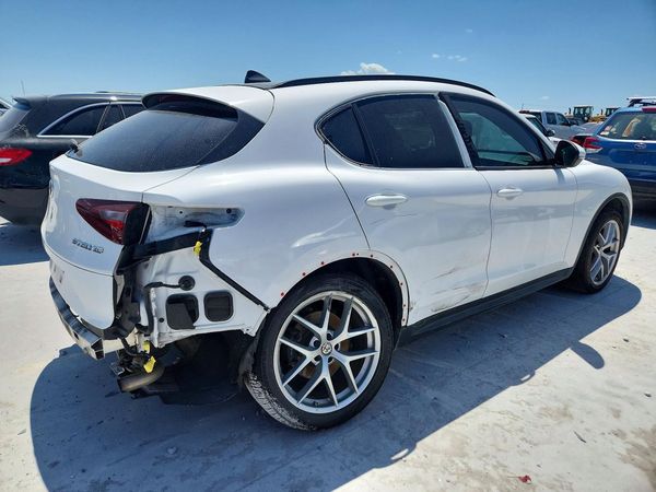2018 ALFA ROMEO STELVIO TI AWD