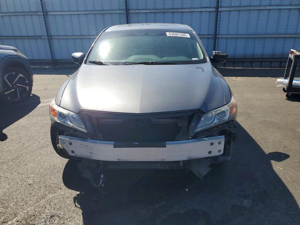 2013 ACURA ILX 20 PREMIUM