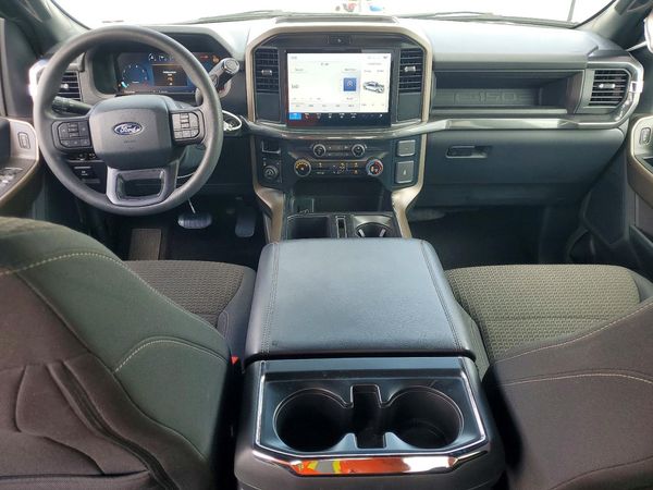 2025 FORD F150 STX