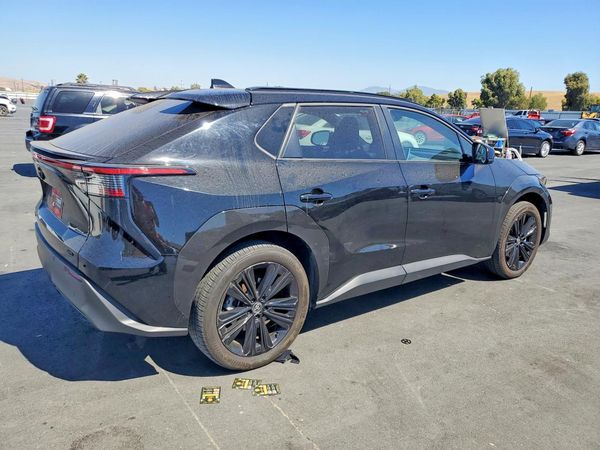 2025 TOYOTA BZ4X