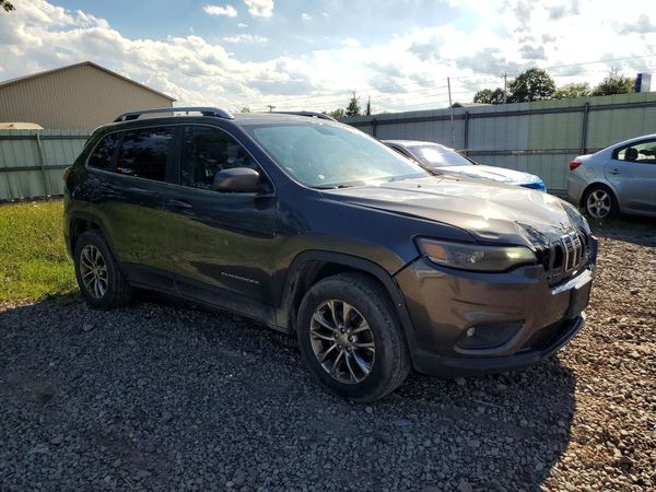 2019 JEEP CHEROKEE LATITUDE PLUS 4X4