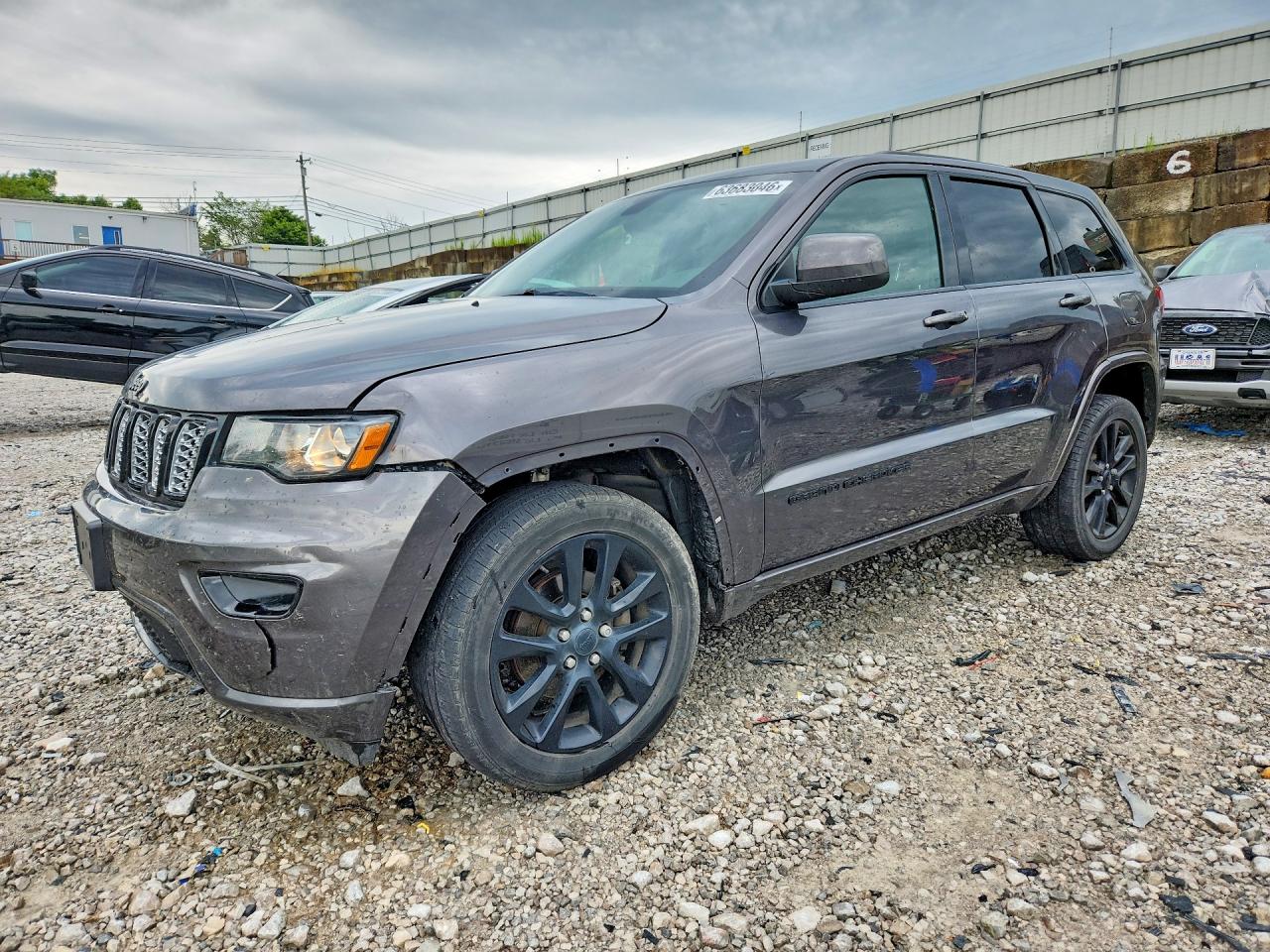 2017 JEEP GRAND CHEROKEE