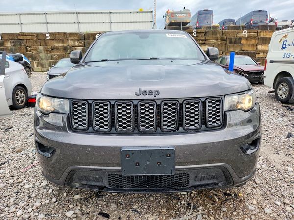 2017 JEEP GRAND CHEROKEE