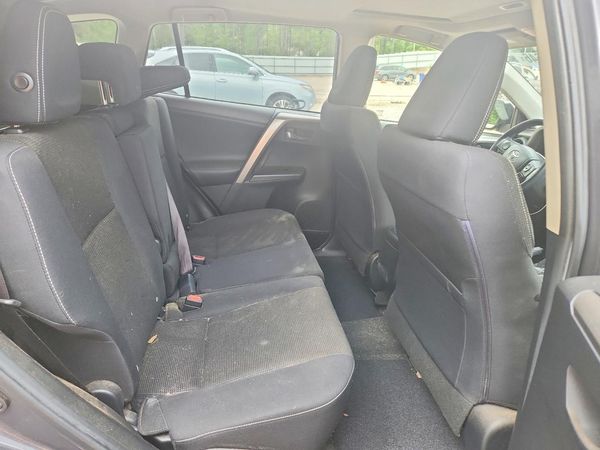 2017 TOYOTA RAV4 XLE