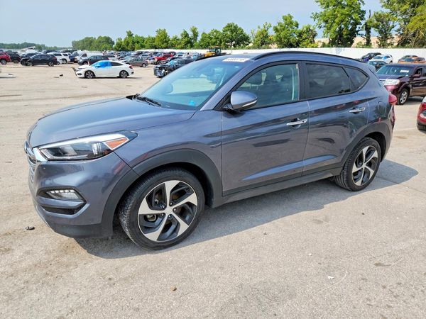 2016 HYUNDAI TUCSON — Front 3/4