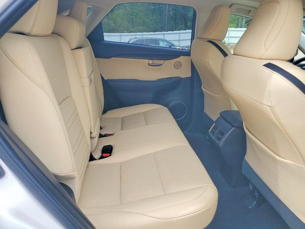 2016 LEXUS NX 300h Luxury