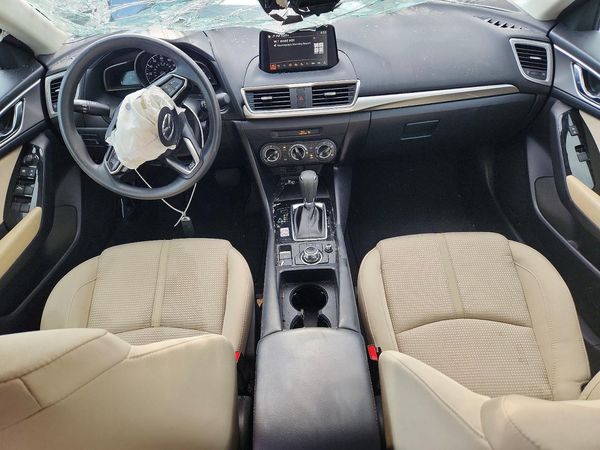 2018 MAZDA 3 Sport