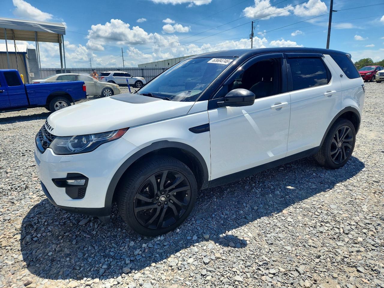 2017 LAND ROVER DISCOVERY SPORT HSE Lux — Front 3/4