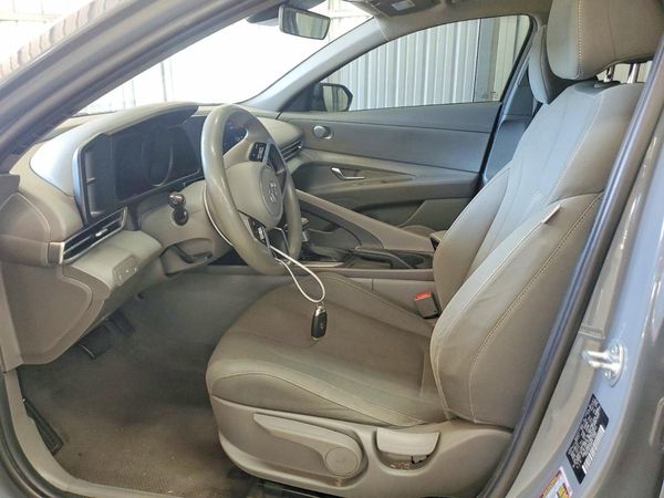 2022 HYUNDAI ELANTRA SEL