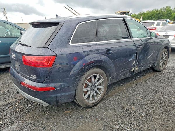 2017 AUDI Q7