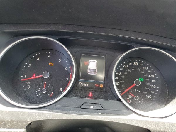 2018 VOLKSWAGEN TIGUAN SE, SEL